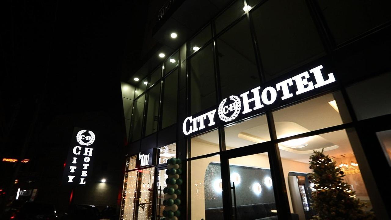 City Hotel 페리자이 외부 사진